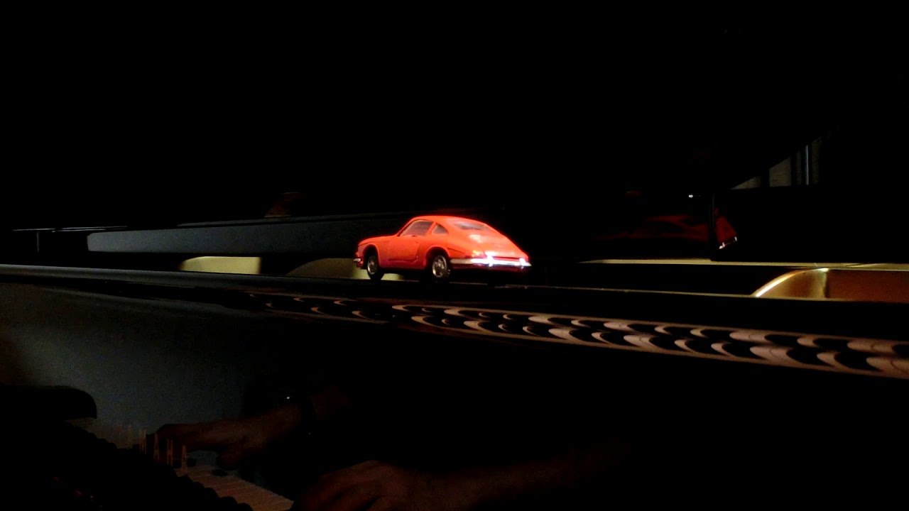 1964年イチコー日野コンテッサ1300伯爵夫人 ブリキ自動車コレクションから 165 ポルシェ356aカレラ