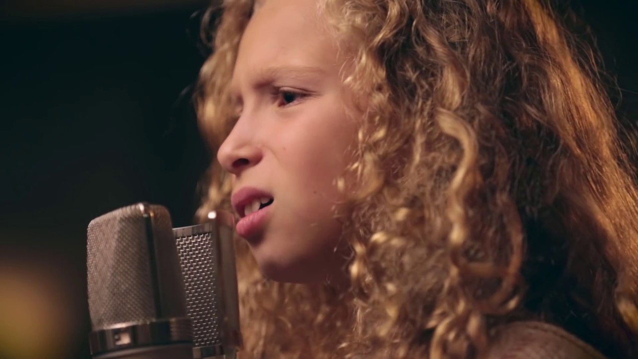 Ribbon In The Sky- Stevie Wonder ( 9 Year Old Jules Cover)