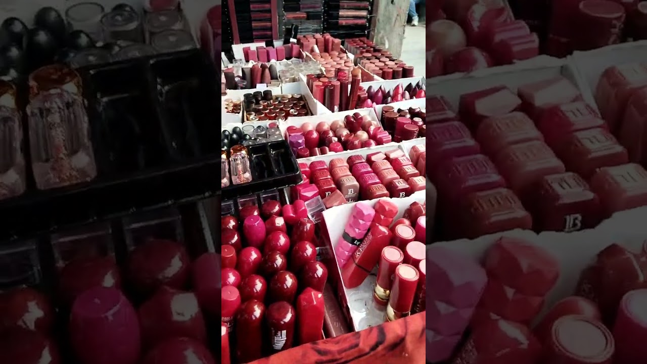 FC Road not for Shopping 🛍️ 🥲#PuneDiaries #FCRoad#StreetStyle#ExplorePune