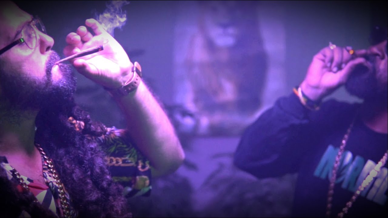 Famoh, Skripturez - Bag Ah Weed (Official Music Video)