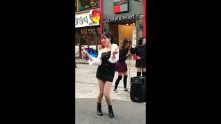 홍대 버스킹 댄스팀 문글레이드 벌써 12시 막내 유나 개인무대 공연 [직캥]