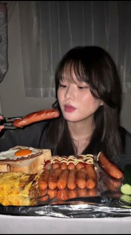 朝はいつも菓子パンのお世話になっています。 #asmr #food #mukbang #飯テロ #capcut