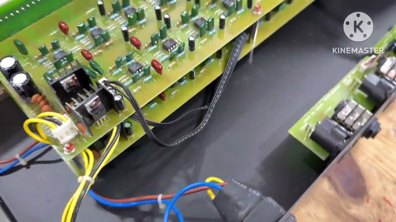 Em còn vài món giá rẻ .Loa Full 40 .Loa Audio technica bass 16 .Lọc Classicpro ☎️0981384842