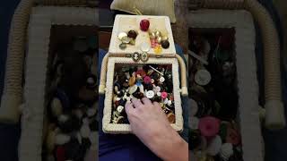 Grandma's Button Box(3)