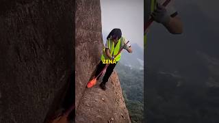 Thumbnail for Nejhorší Práce Na Světě? 😳