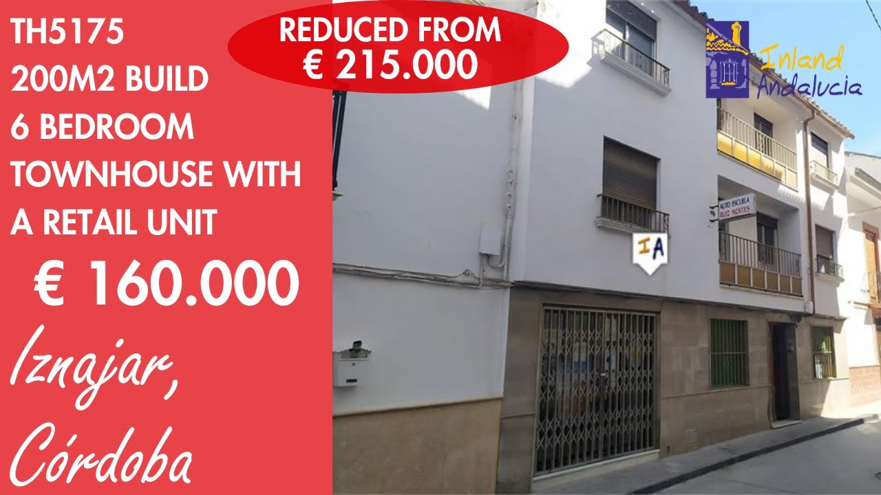 6 Bedroom Townhouse with a Retail Unit Property for sale in Spain