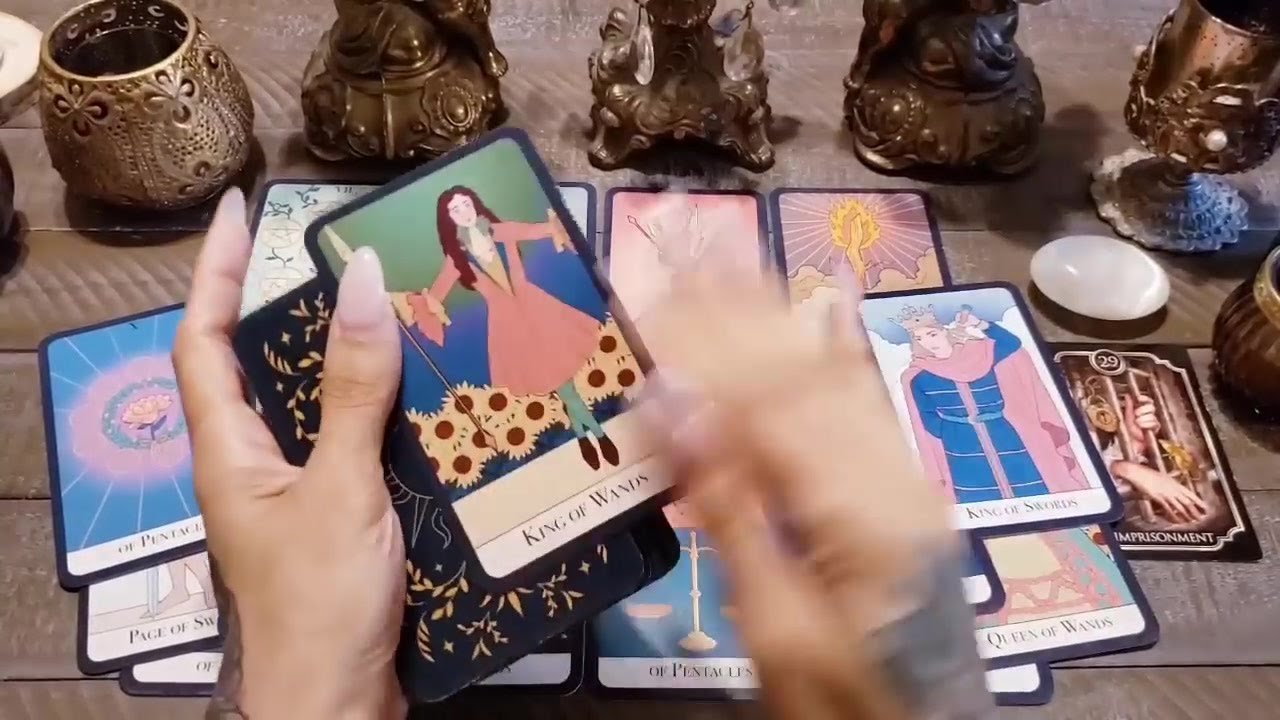 РЫБЫ — ВАШЕ ТЕРПЕНИЕ ОКУПАЕТСЯ, БОЛЬШОЙ СЮРПРИЗ! РЫБЫ ОБОЖАЮТ ГАДАНИЕ НА ТАРО.