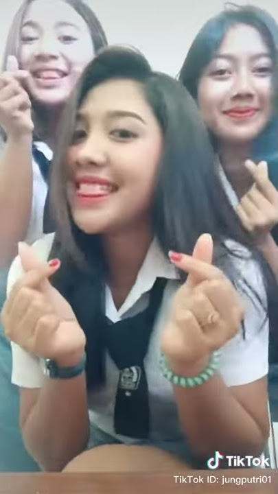 VIRAL SMA SENYUM NYA MANIS MAIN TIK TOK