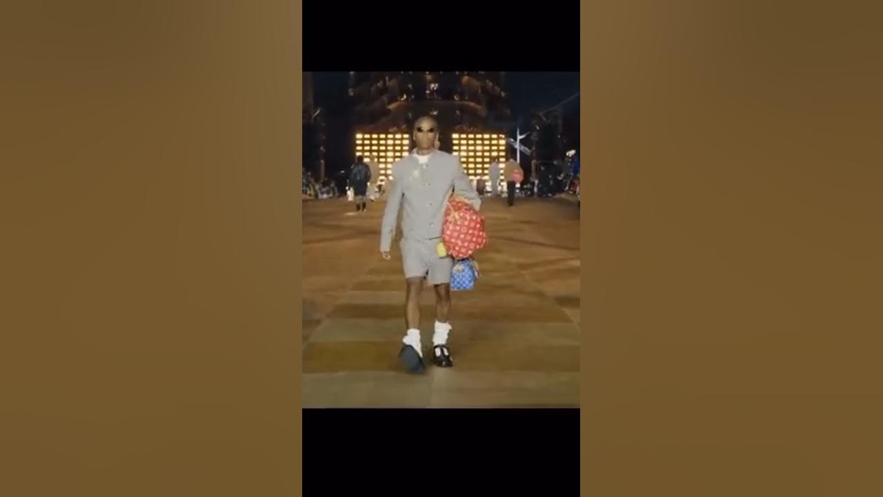 Pharrell Williams donne à Louis Vuitton une dose de joie (et