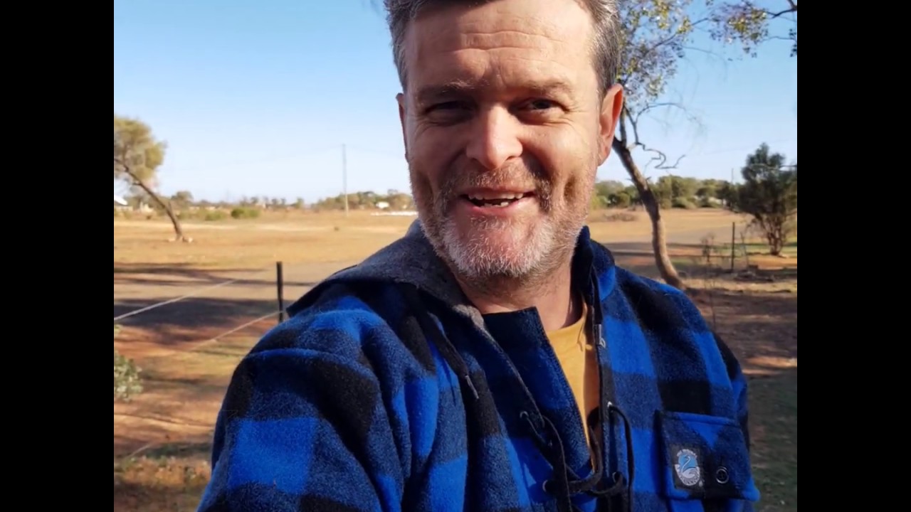 A very Unique House in Yowah - An opal in the rough?