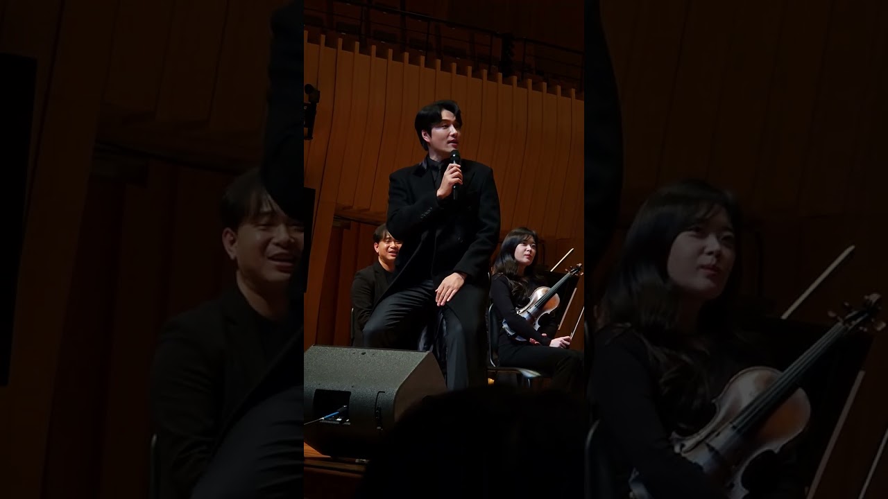  [Hollywood in Christmas] 