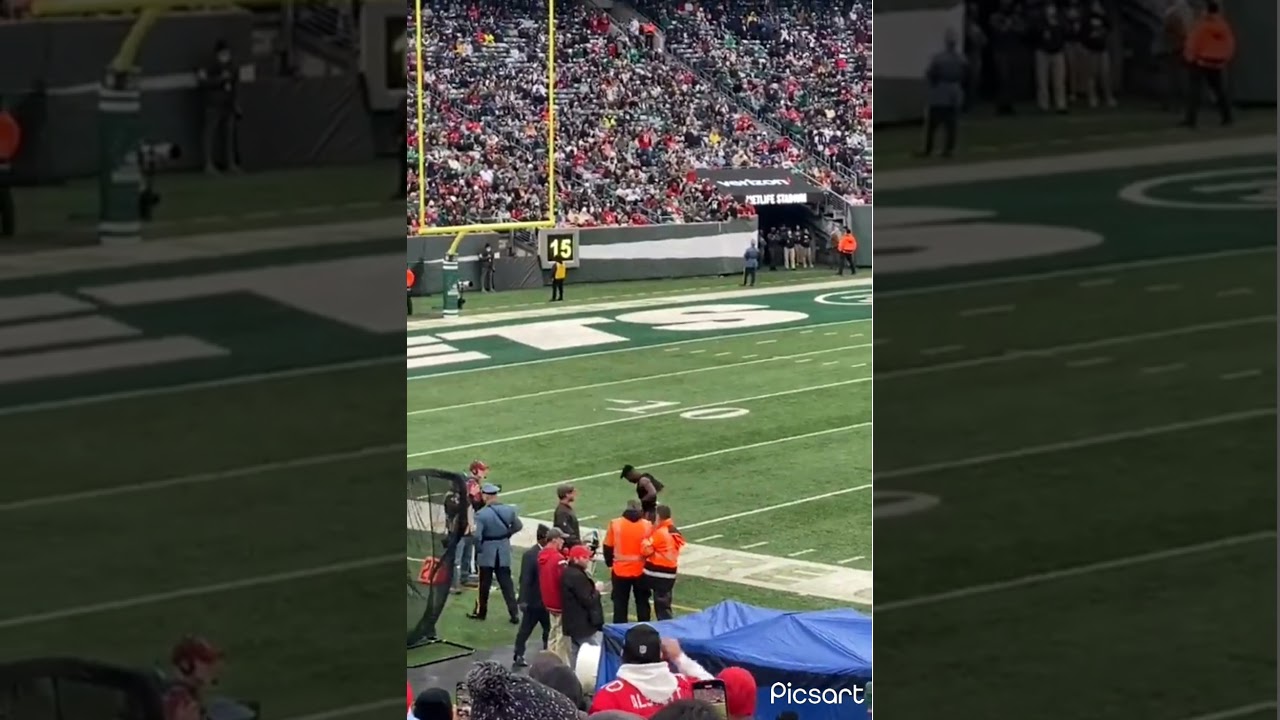 Antonio Brown quits mid game