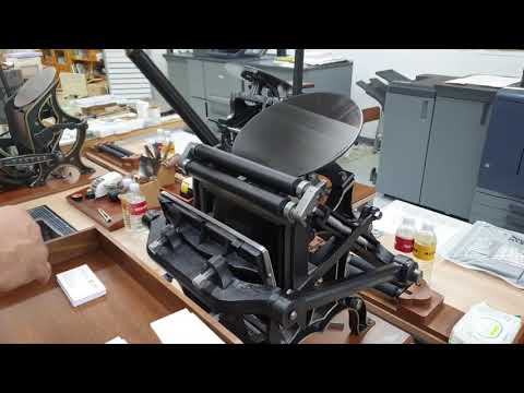 Create business cards with letterpress tabletop equipment