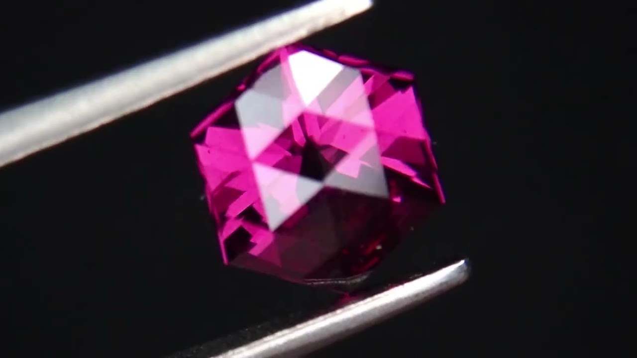 ロードライトガーネットルース非加熱天然1.7ctRhodolite Garnet ロード