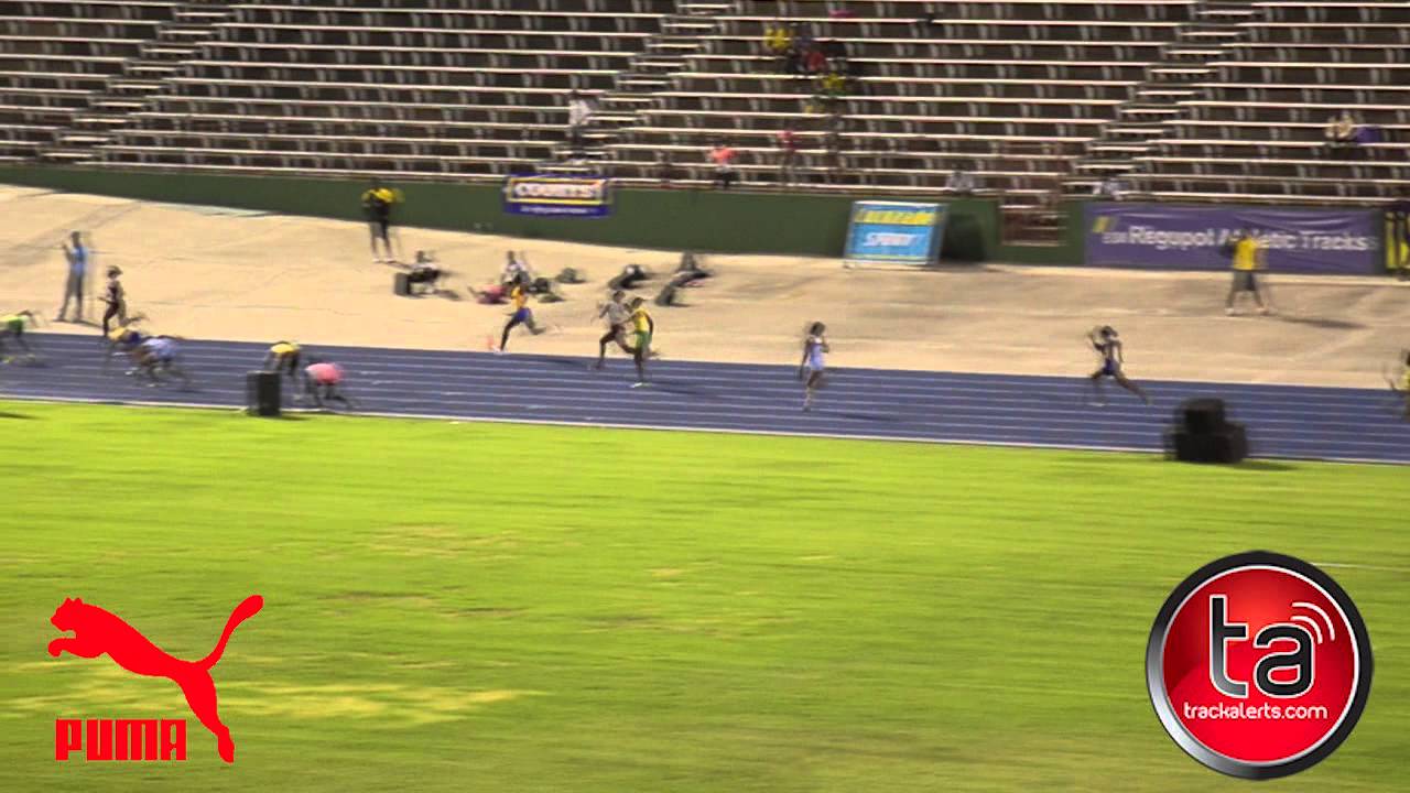 Edwin Allen wins U20 girls 4x1 at UTech Classic