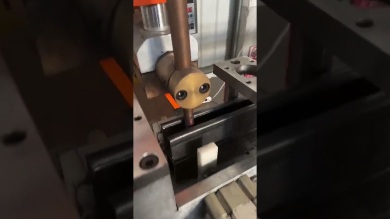 Solar Bracket Spot Welding auto Pneumatic Feeding