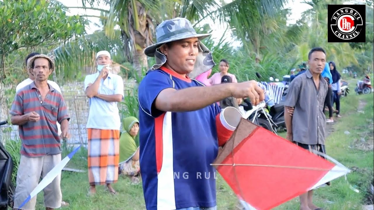 SISA TADI SORE, ADU KEKUATAN LAYANG , LIVE DI SAWAH RENJASE - DESA BAREJULAT..