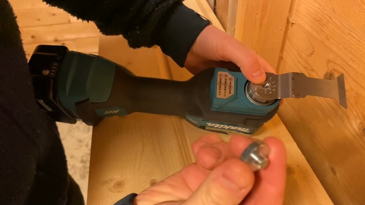 Makita DTM52Z adapter to OIS - YouTube