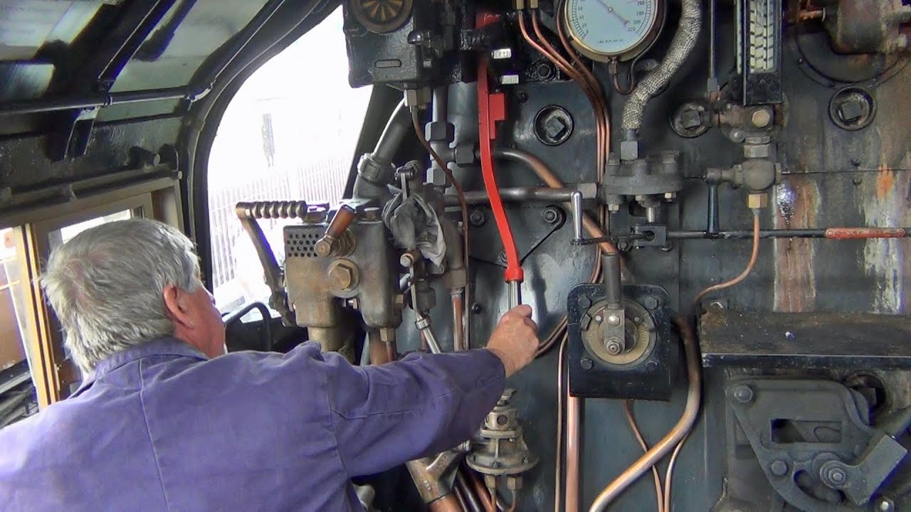 O.V.S. BULLEID PACIFIC LOCOMOTIVE PANORAMA. - YouTube