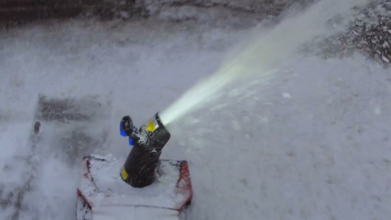 Toro Power Max E26 and Power Clear 21 in. front driveway test drive, 01/29/22