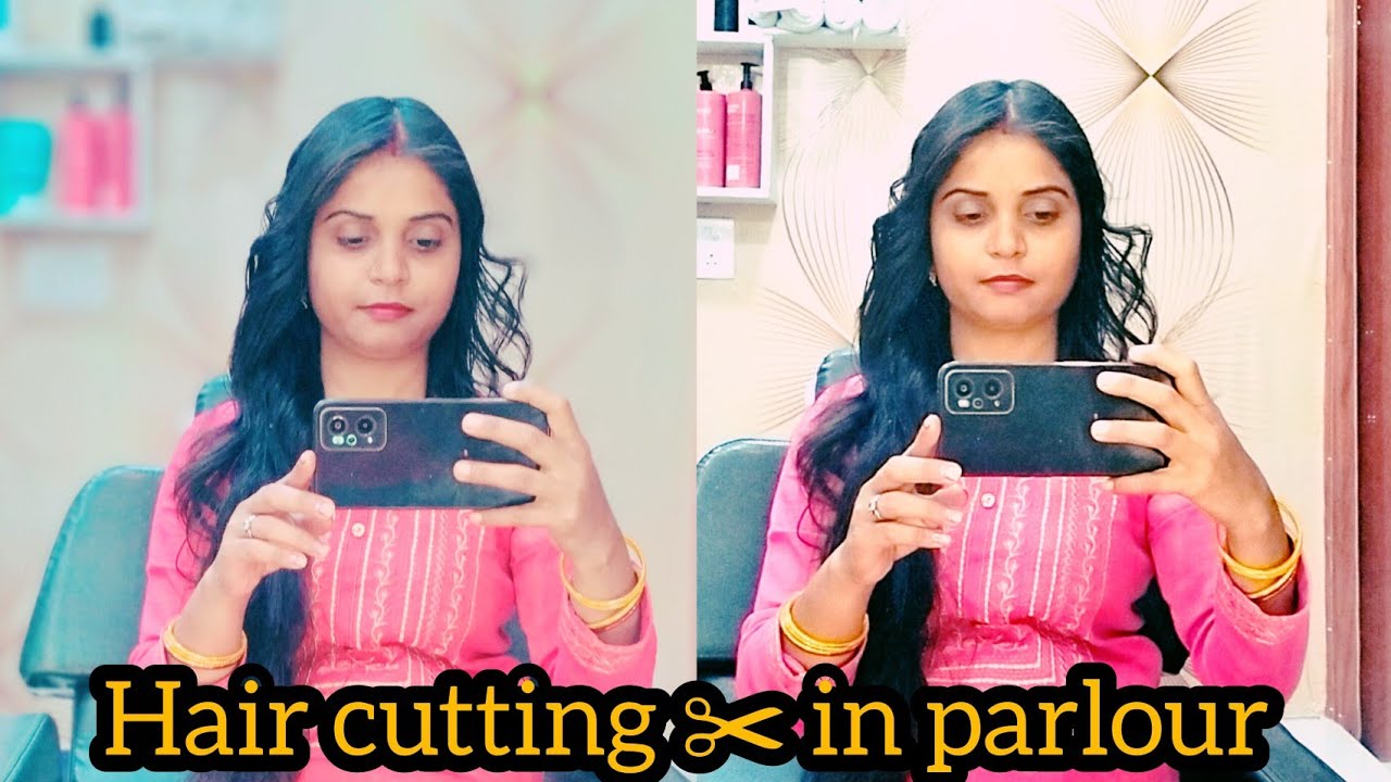 कराया hair cutting ✂️ in parlour . 