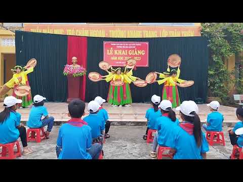 Video Văn nghệ lễ khai giảng trường Tiểu học Xuân Phú - Xuân... - YouTube