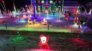 Christmas display in North Royalton raising money for charity