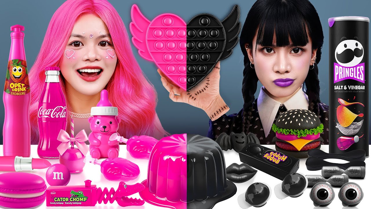 ASMR MUKBANG 핑크색 Vs 검은색 디저트 푸드 챌린지 | ASMR 먹방 젤리 캔디 Wednesday Vs Barbie