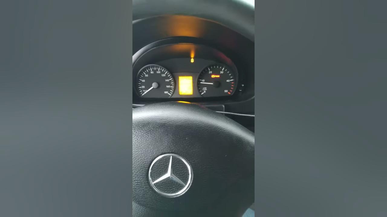Ошибки спринтер 906. Bi led sprinter 906. спринтер мерседес 17 год глазок горит.
