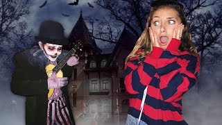 WORLD’S LARGEST HAUNTED HOUSE | College Halloween WORLD’S LARGEST HAUNTED HOUSE | College Halloween