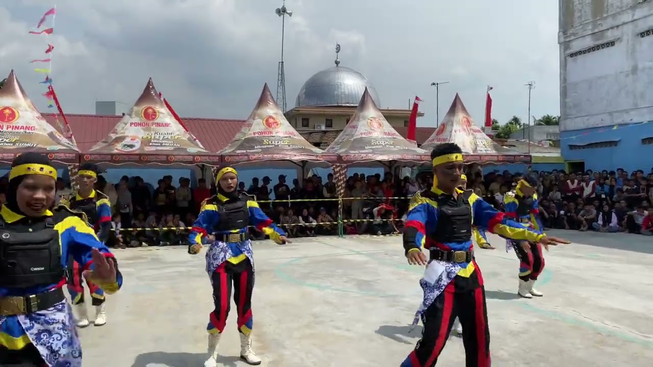 Sedang Tampil Tarkom Tiba2 Harus Terhenti