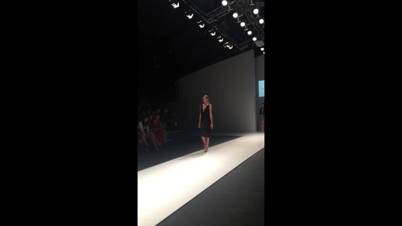 "Garis Keras" @haryono_setiadi  @mymagnumid  @dewimag 