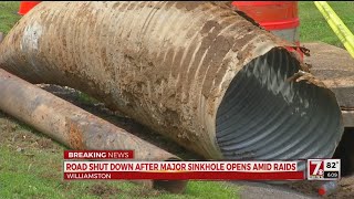 Road shuts down after sinkhole hopes up in Williamston