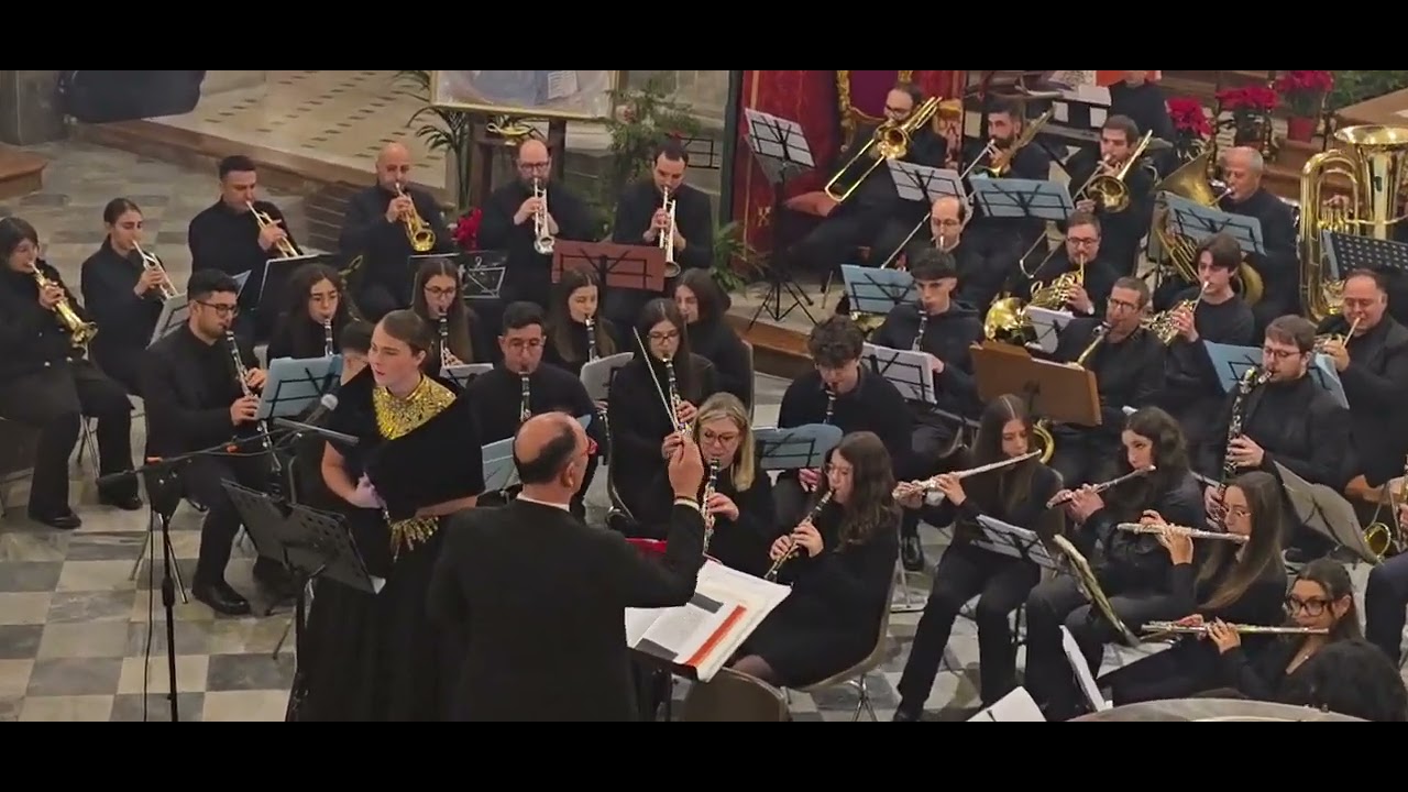  AVE MARIA  Caccini -dir. Enzo Toscano -  Soprano - Giorgia Ferrara  bandaloretoperrini Castelbuono 