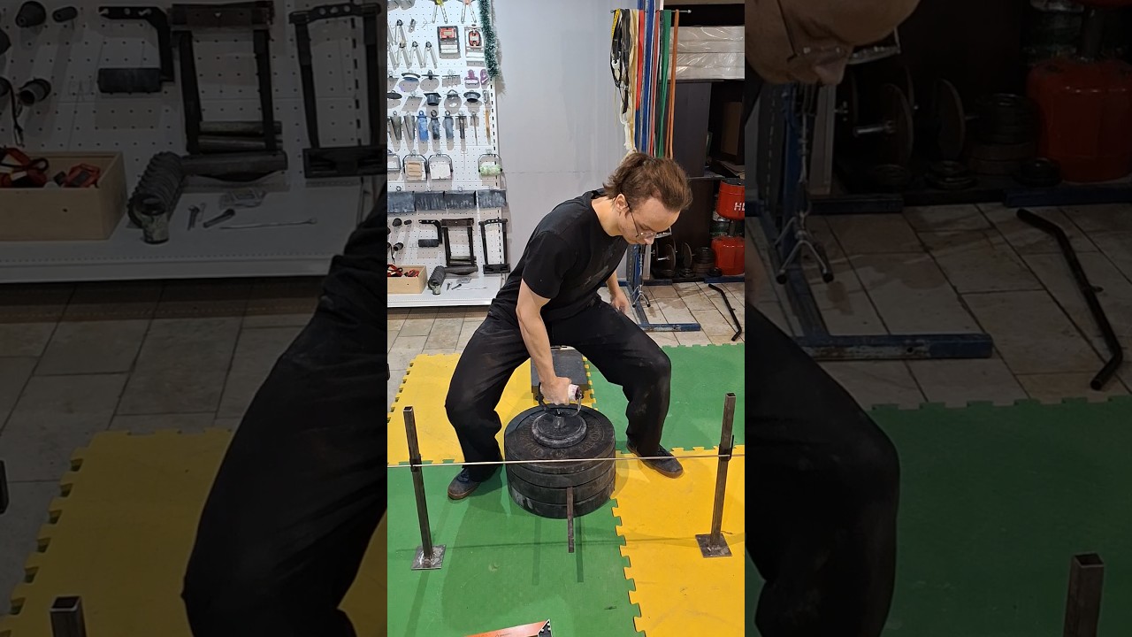 Maxim Shebunyaev (RUS) MR60 LIFT 82 KG (RH) BW83