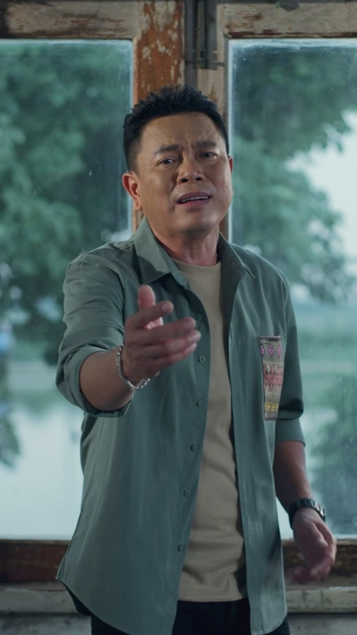 #แฟนบ่ว่าบ้อ ถามคำถามนี้ไปด้วยกันกับเพลงใหม่ส่งท้ายปี กับ #มนต์แคนแก่นคูน #แกรมมี่โกลด์