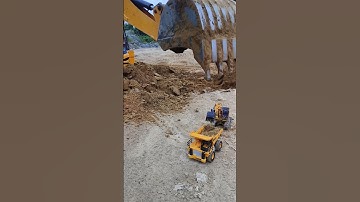 Excavatro loading toy video 💪🧐#jcbbaba #bulldozertoy #excavator #shortvideo #youtubeshorts