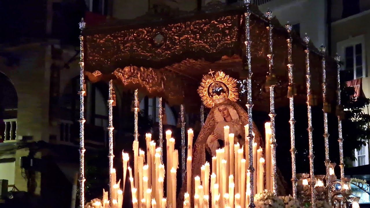Entrada de la Virgen del Socorro del Amor - BM Las Cigarreras - La Madrugá
