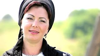 Video thumbnail of "Adina Hada - Dragi mi-s oile cornute"