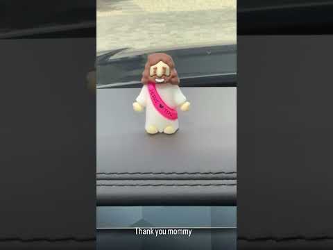 Khloe Kardashian (@khloekardashian) Instagram live stream from April 22, 2026