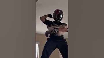 Introvert vs Extrovert | Which One Are You? #IntrovertVsExtrovert #Introvert #Extrovert #Shorts