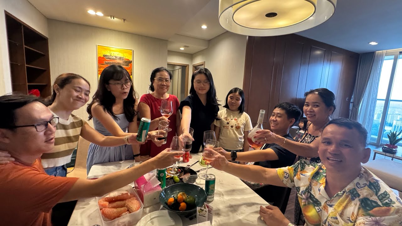 TRẢI NGHIỆM ĐI METRO AN PHÚ-BẾN THÀNH & TIỆC CHIA TAY🇺🇸