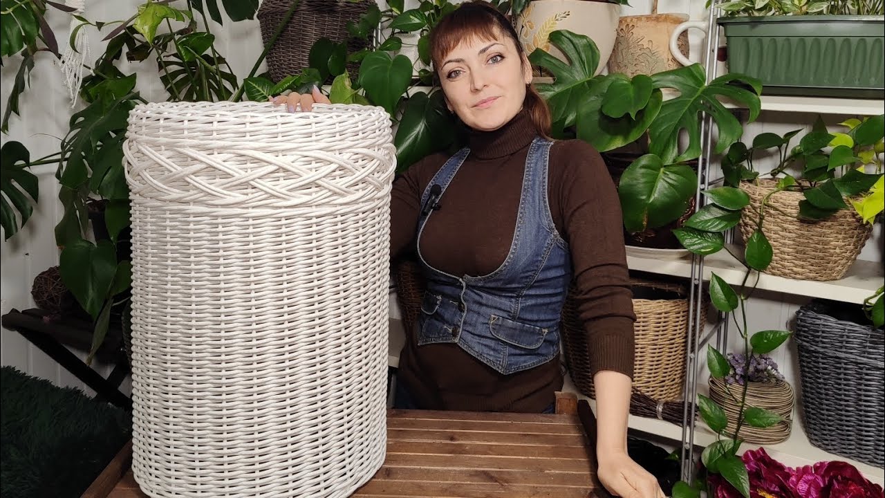 Кашпо колонна с орнаментом из экоротанга