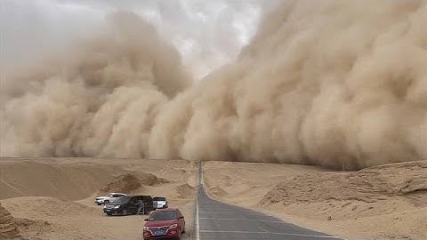 Une tempête de sable massive frappe le nord-ouest de la Chine