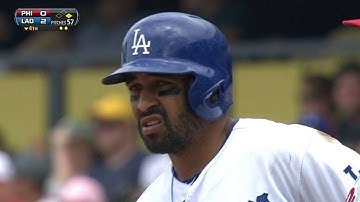 PHI@LAD: Kemp lines an RBI single to left field