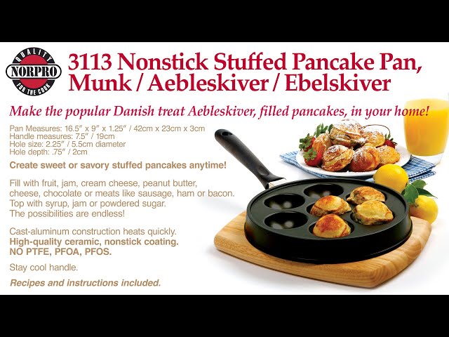  Nordic Ware Holiday Pancake Pan: Christmas Pancake Pan: Home &  Kitchen