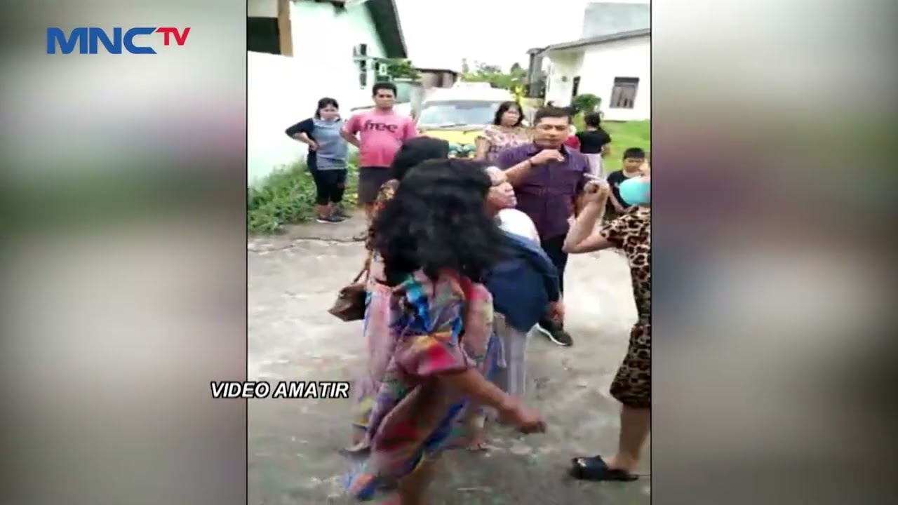 Dua Kelompok Emak-emak Cekcok Gegara Anjing Ribut #LintasiNewsPagi 24/01