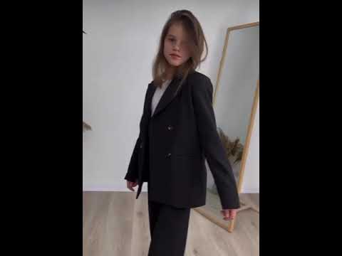 Стильний костюм для дівчаток піджак і штани палаццо, розміри на зріст 128 — 160 + Відеоогляд, видео 5