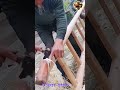 老大工さんはほぞ卯構造で木のはしごを作った
