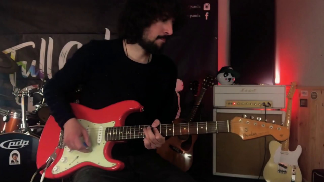 Playing Stratocaster 62 with Haze 67 Fuzz pedal with Marshall